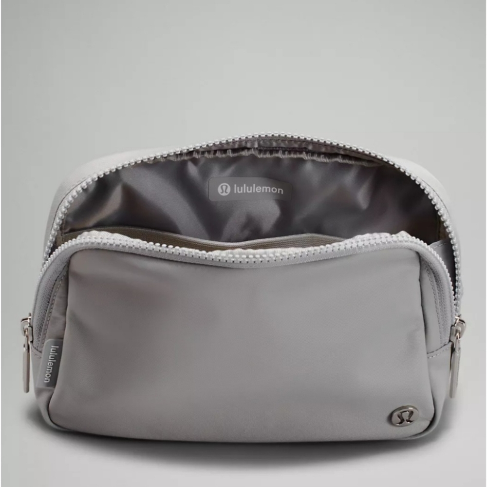 NEW LARGE SIZE Lululemon Everything Belt Bag - Picture 3 of 5